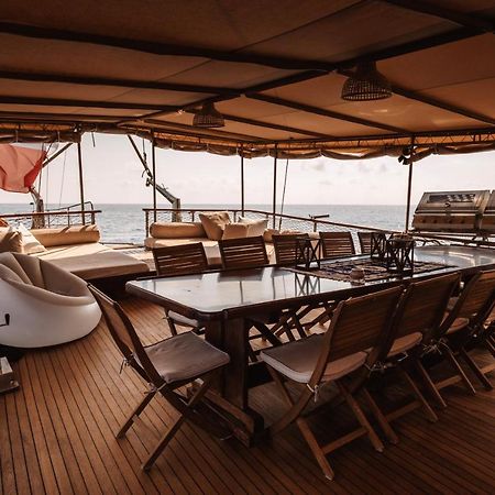 Sicily Sea Charter Hande Capo Galera Hotel Palermo Kültér fotó